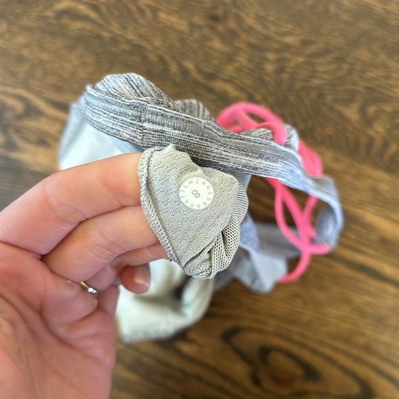 Lululemon Free To Be Zen Bra Size 8 - Picture 6 of 9